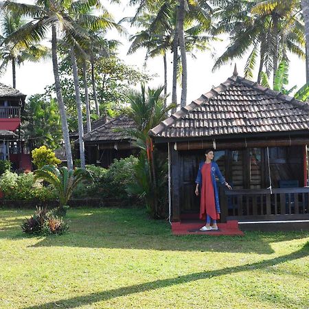 Blue Water Beach Resort Varkala Ngoại thất bức ảnh