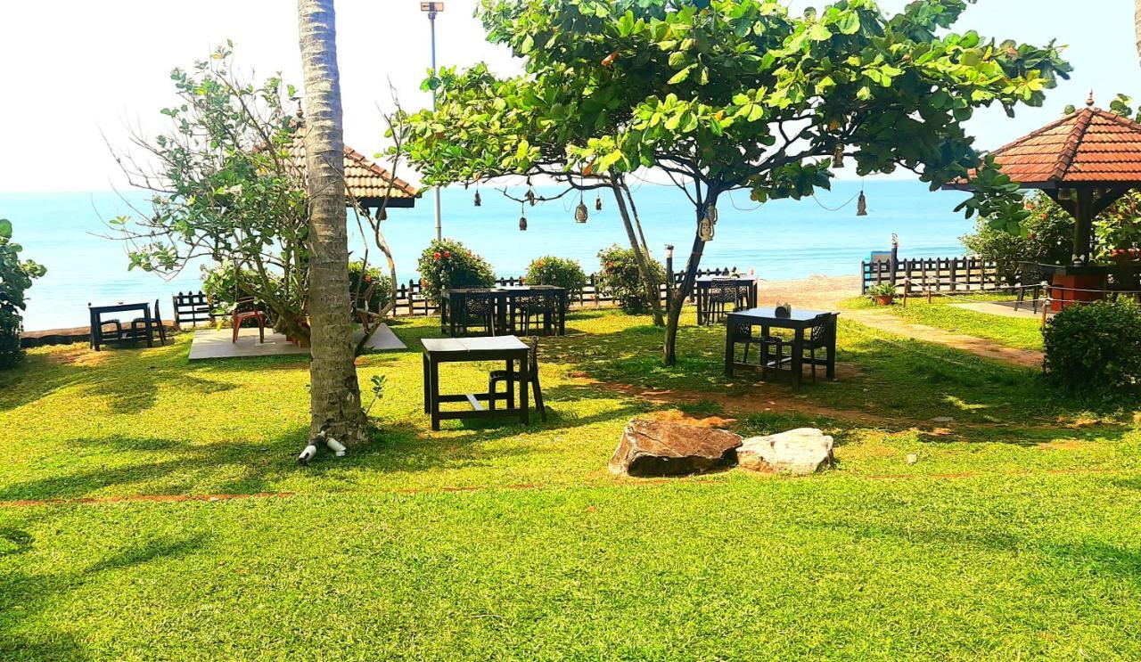Blue Water Beach Resort Varkala Ngoại thất bức ảnh