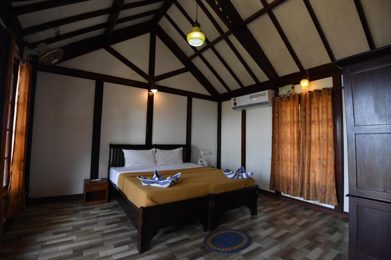 Blue Water Beach Resort Varkala Ngoại thất bức ảnh