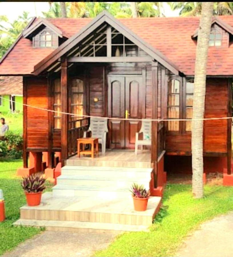 Blue Water Beach Resort Varkala Ngoại thất bức ảnh