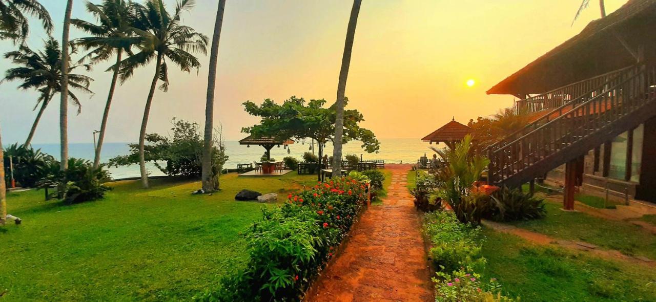 Blue Water Beach Resort Varkala Ngoại thất bức ảnh