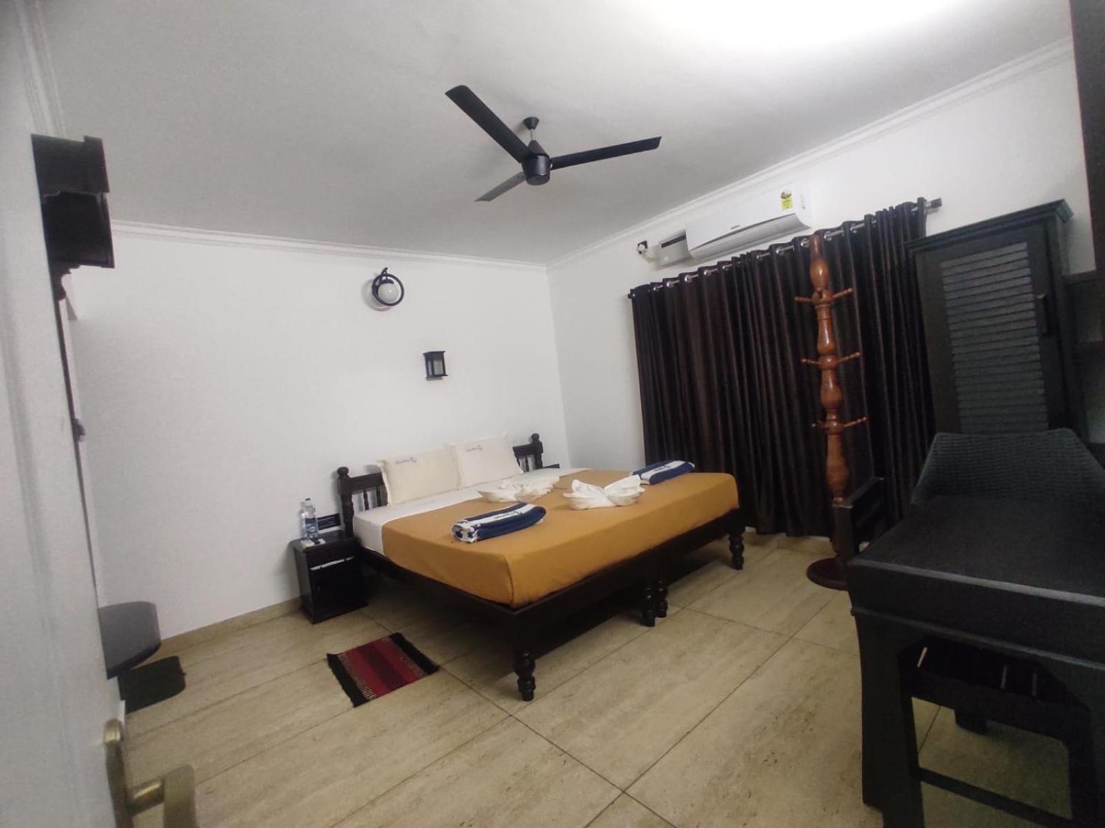 Blue Water Beach Resort Varkala Ngoại thất bức ảnh