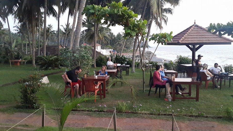 Blue Water Beach Resort Varkala Ngoại thất bức ảnh
